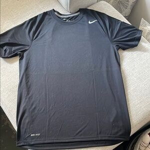 Nike Men's Black Short Sleeve Tee